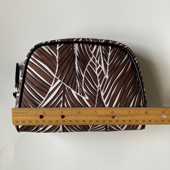 NEW Vera Bradley Cosmetic Case and Foldable Sunglass Case Set/2 Fabric & Leather - Picture 13 of 15